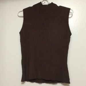 Sleeveless high-neck top
